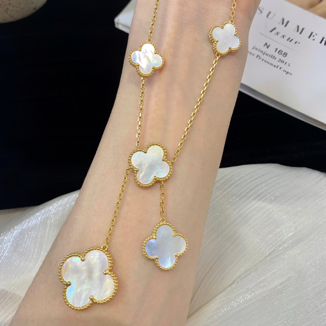 Van Cleef & Arpels 6 four-leaf clover necklace