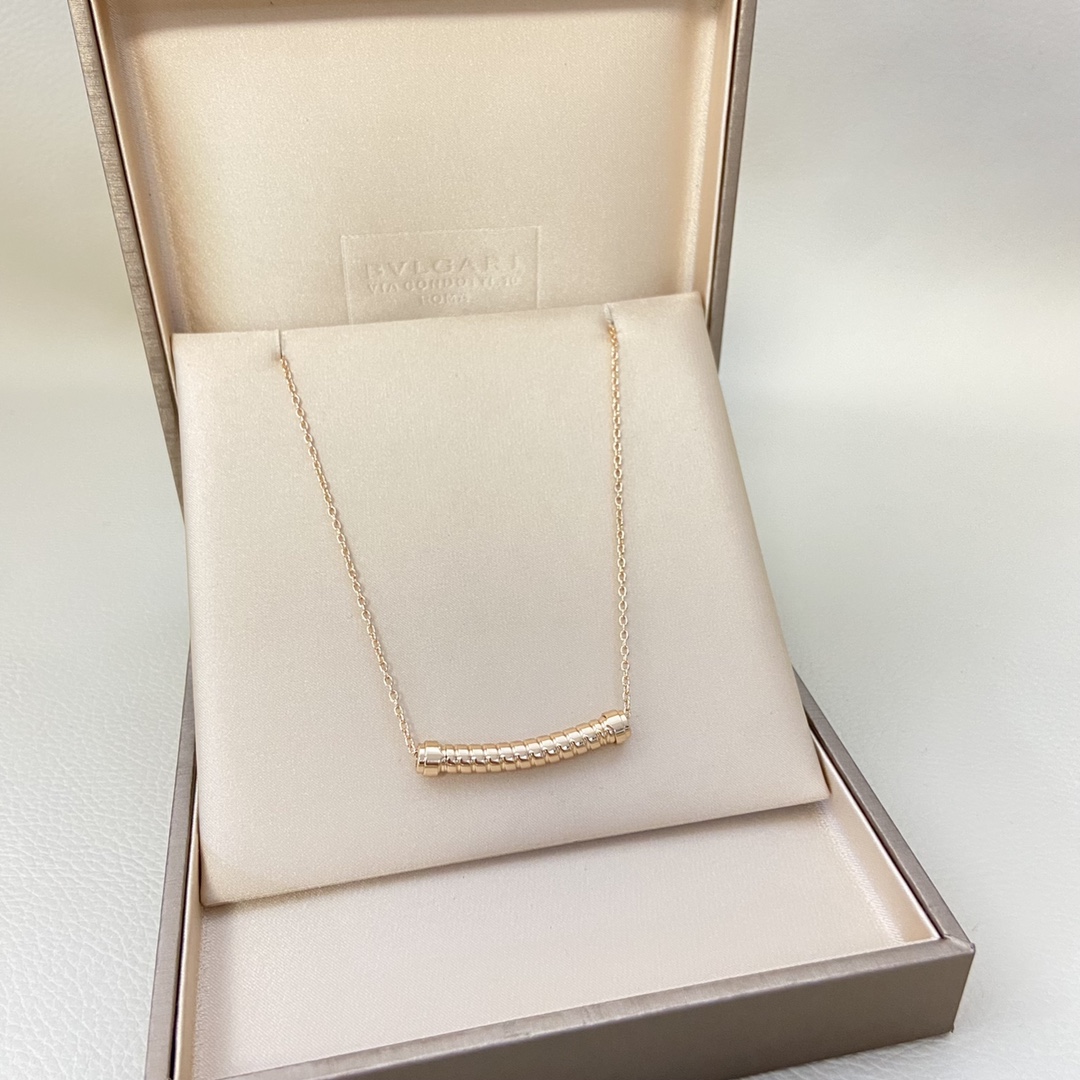 Bulgari necklace New glossy twisted rope necklace