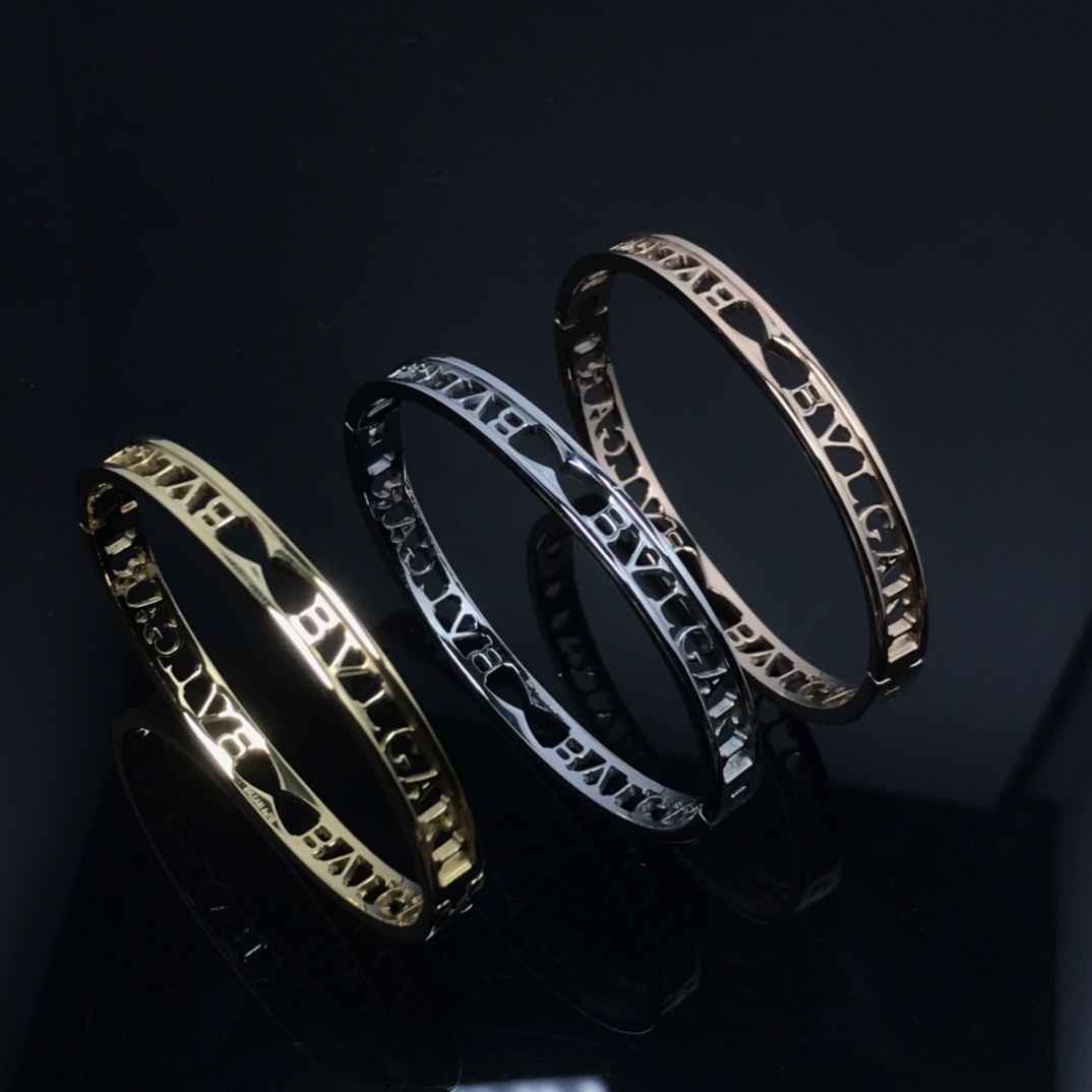 Bulgari bracelet New openwork letter bracelet
