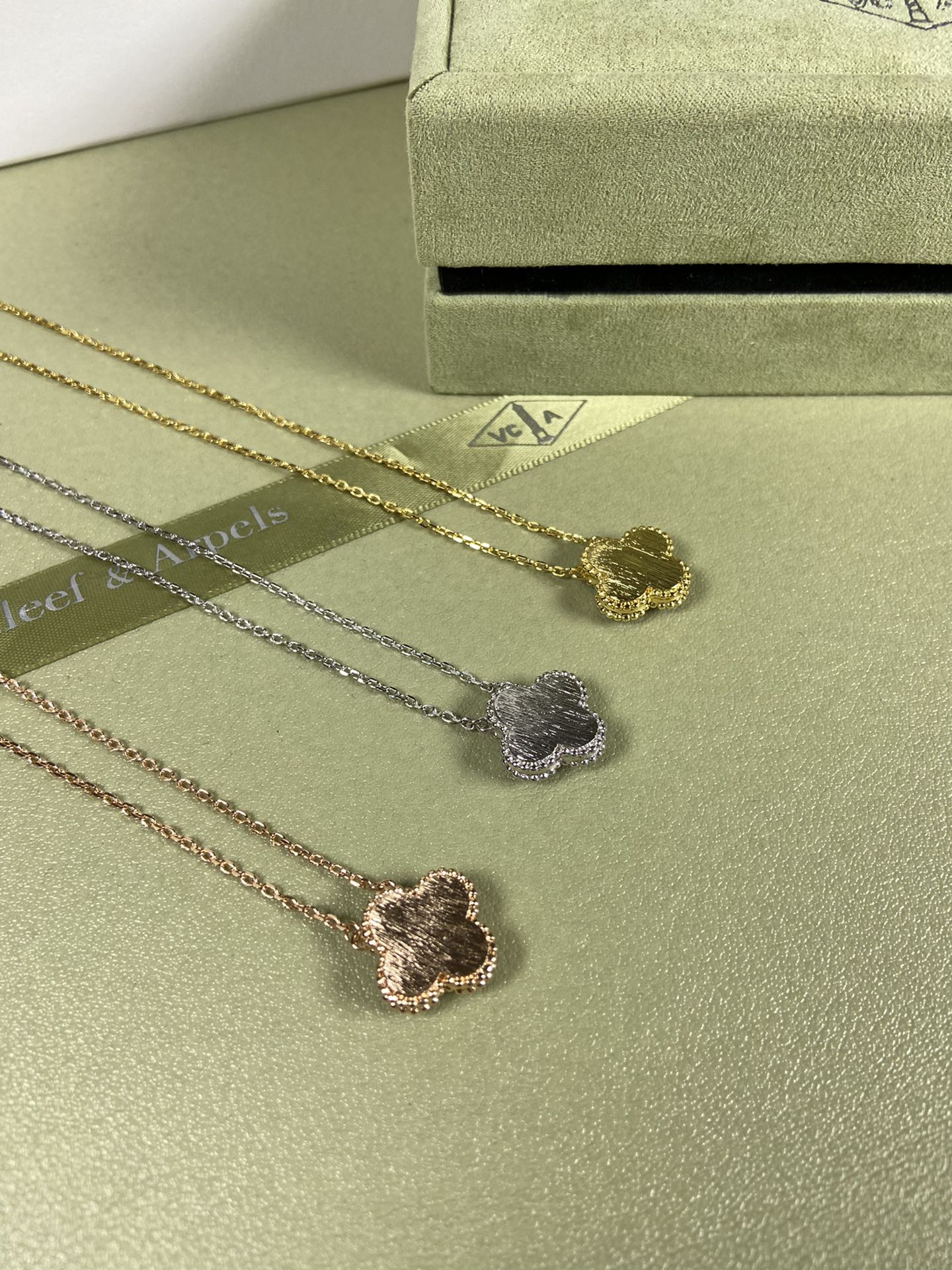 Van Cleef & Arpels purple chalcedony four-leaf clover necklace