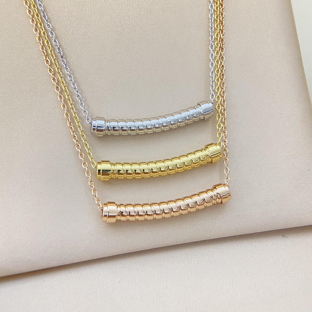 Bulgari necklace New glossy twisted rope necklace