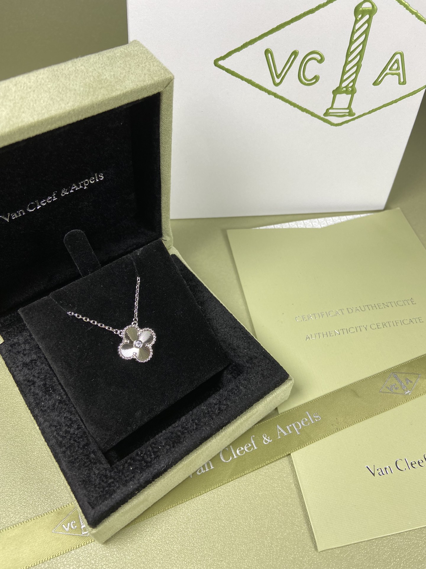 Van Cleef & Arpels laser clover necklace