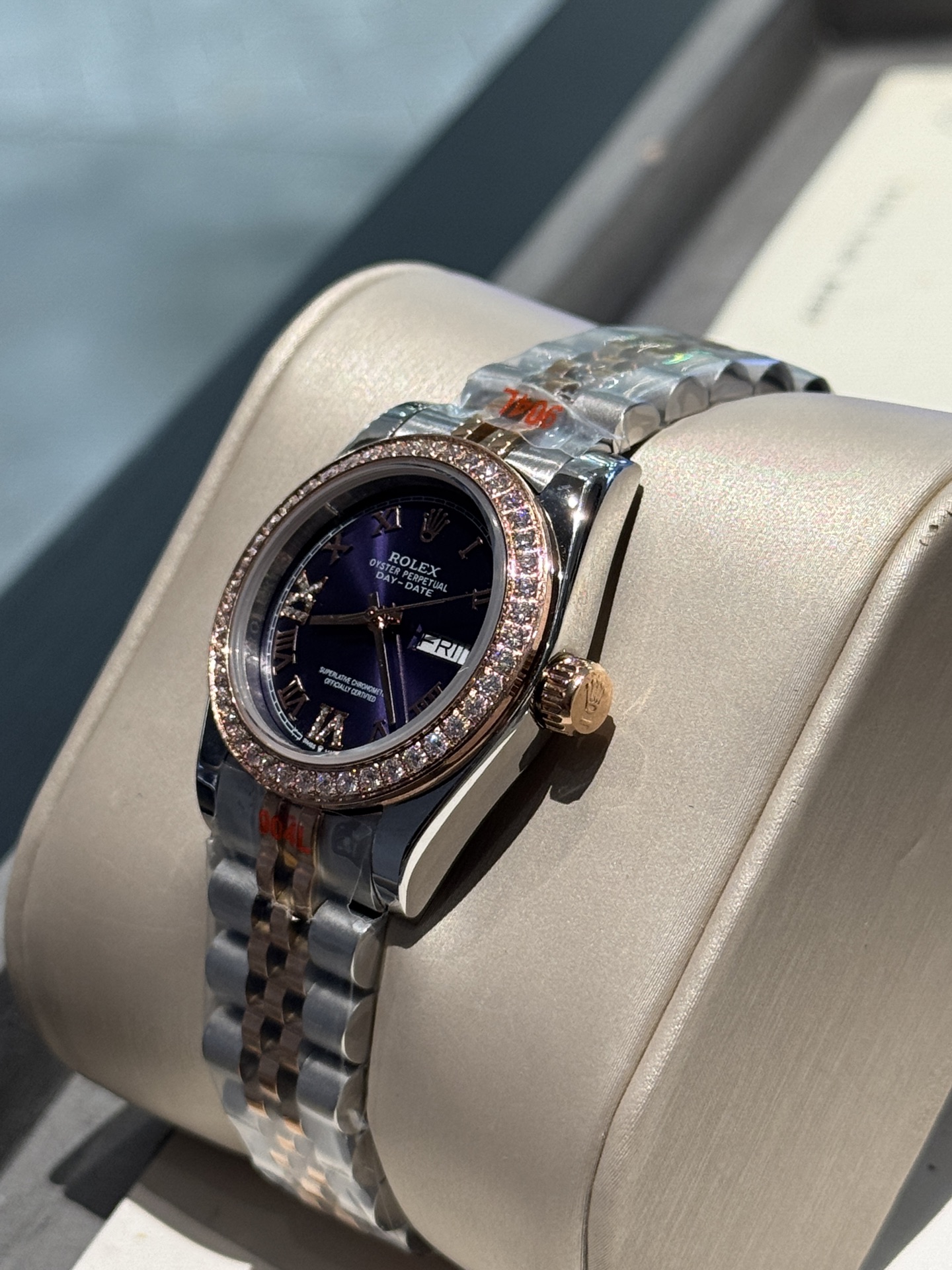 The Rolex Datejust classic women's solid steel with original press-buckle imported movement