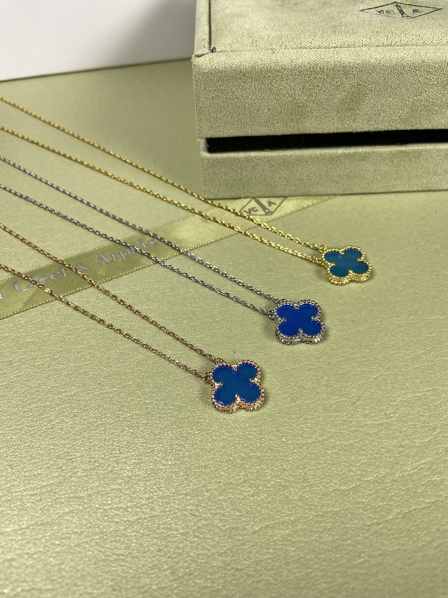 Van Cleef & Arpels blue chalcedony four-leaf clover necklace