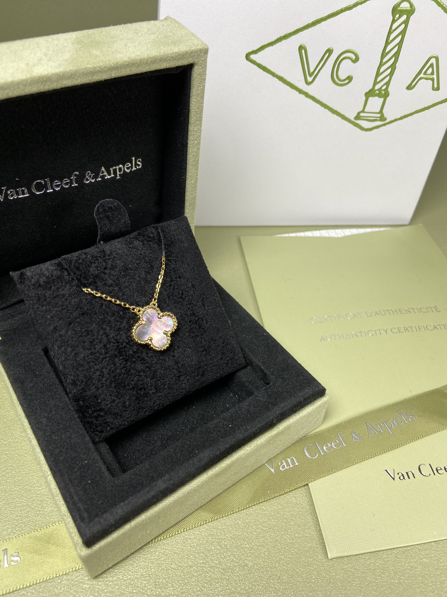 Van Cleef & Arpels gray mother-of-pearl four-leaf clover necklace