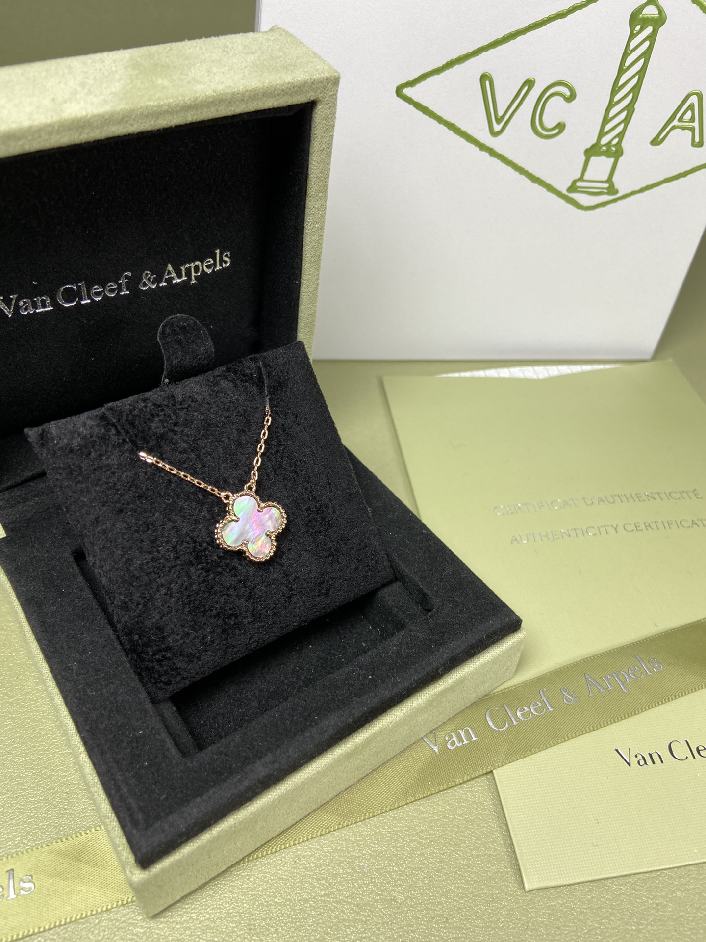 Van Cleef & Arpels gray mother-of-pearl four-leaf clover necklace