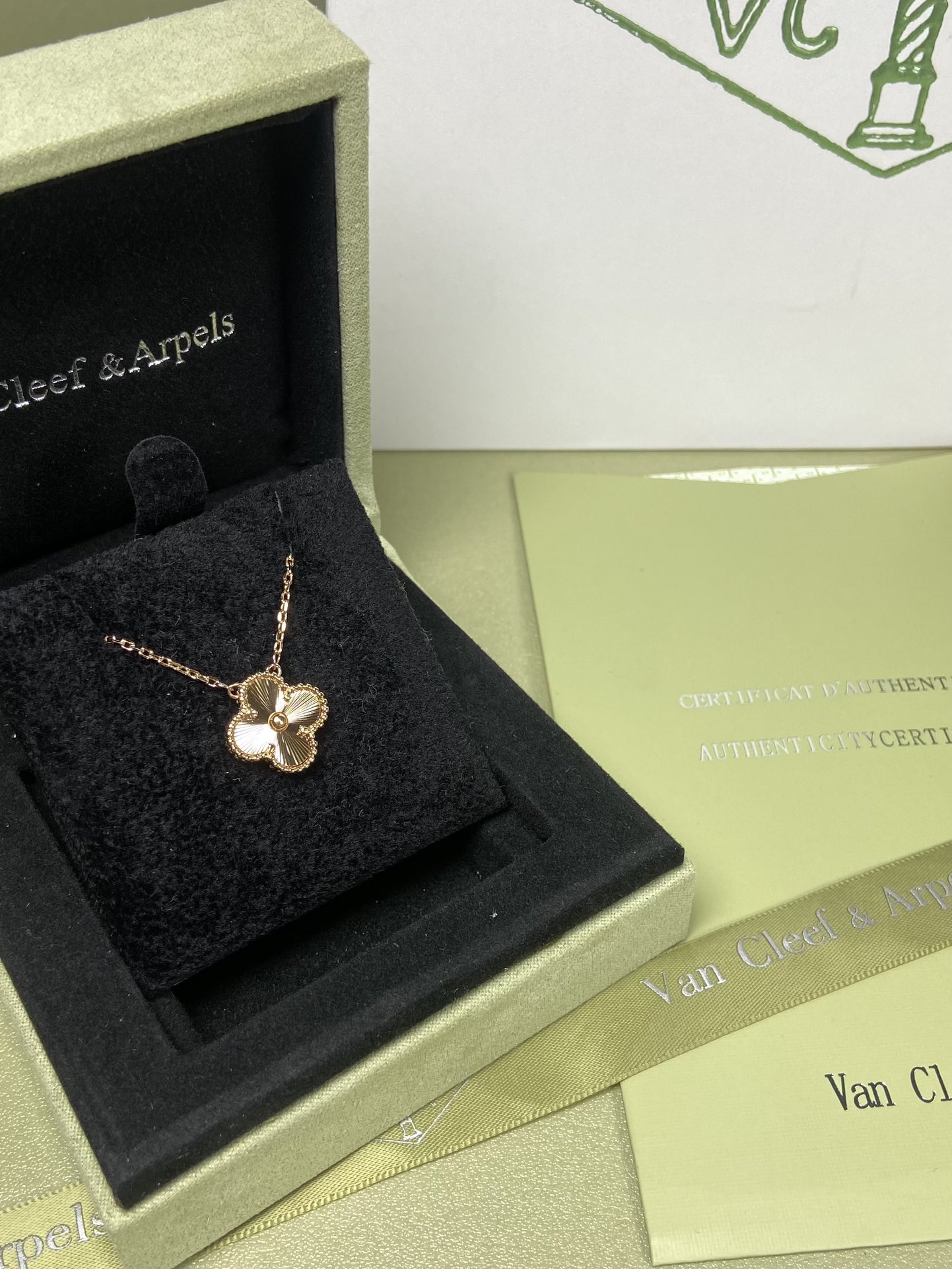Van Cleef & Arpels laser clover necklace