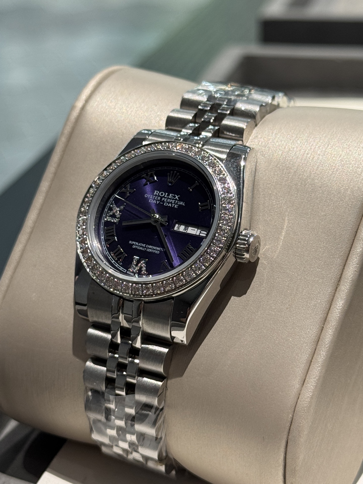 The Rolex Datejust classic women's solid steel with original press-buckle imported movement