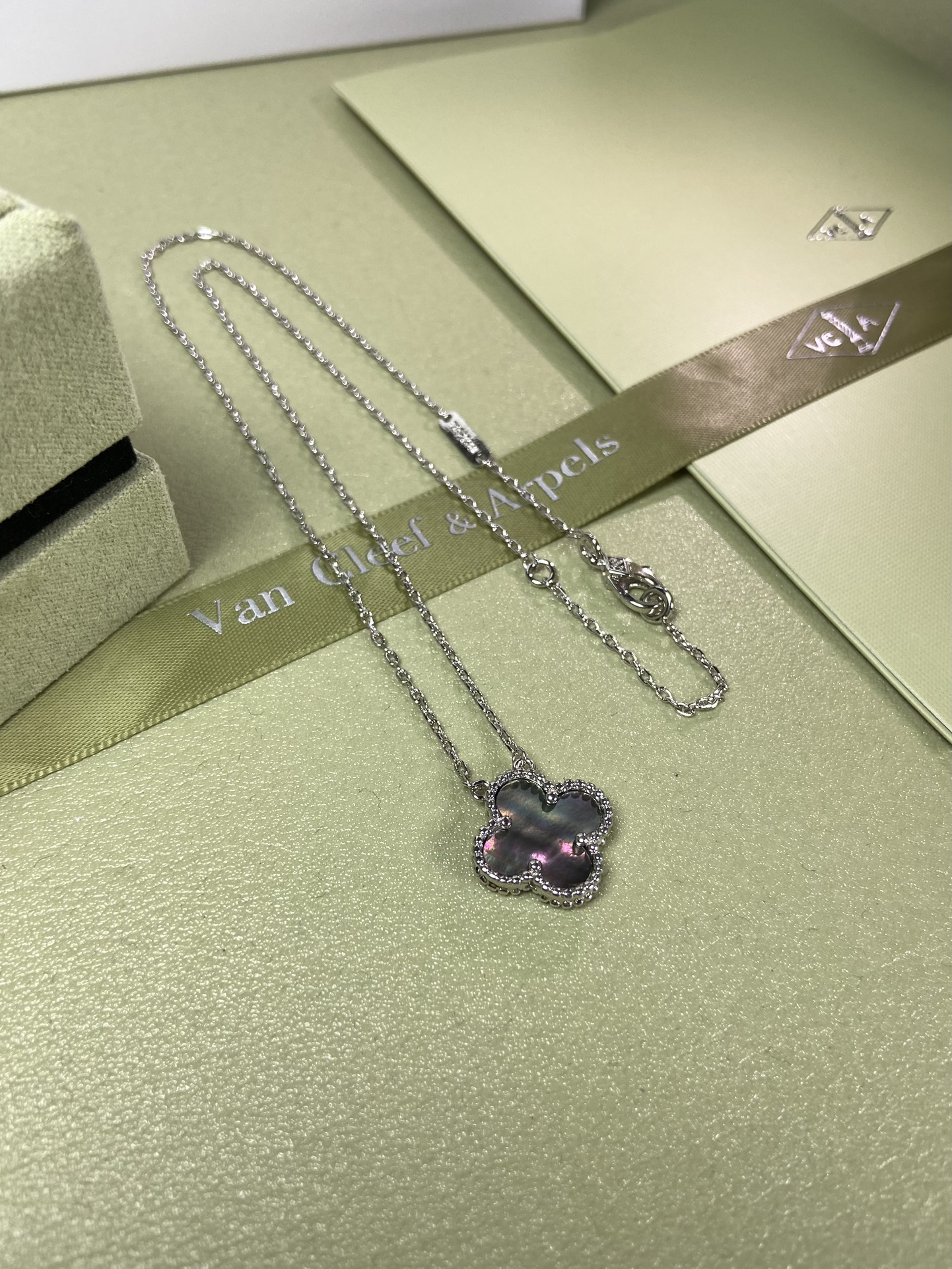 Van Cleef & Arpels gray mother-of-pearl four-leaf clover necklace