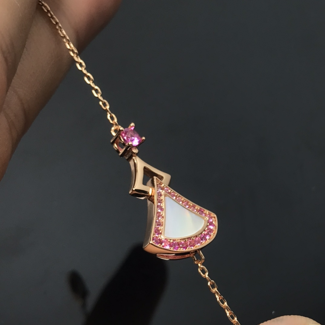 Bulgari bracelet new skirt mother-of-pearl bracelet