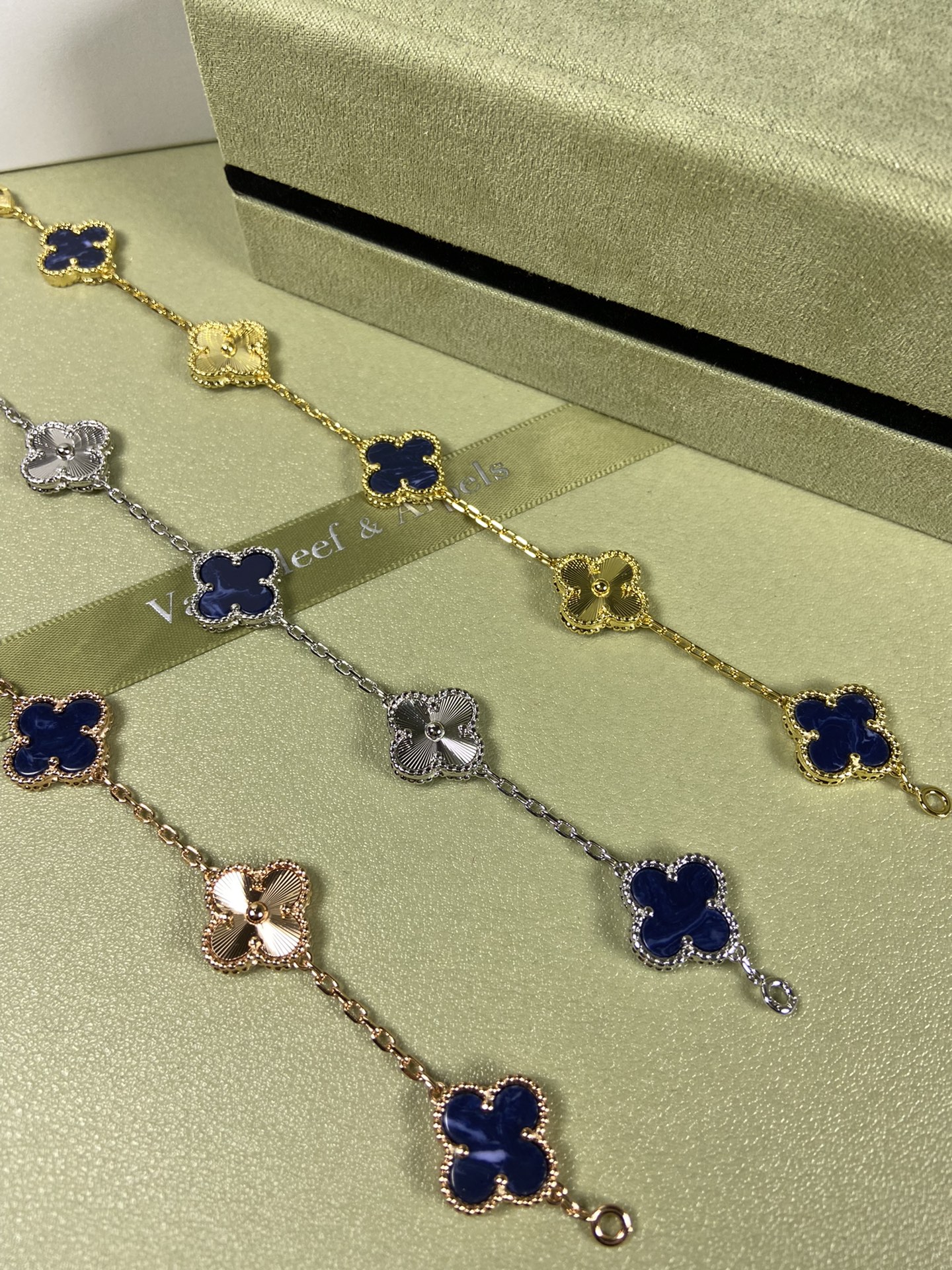 Van Cleef & Arpels Peter blue four-leaf clover bracelet