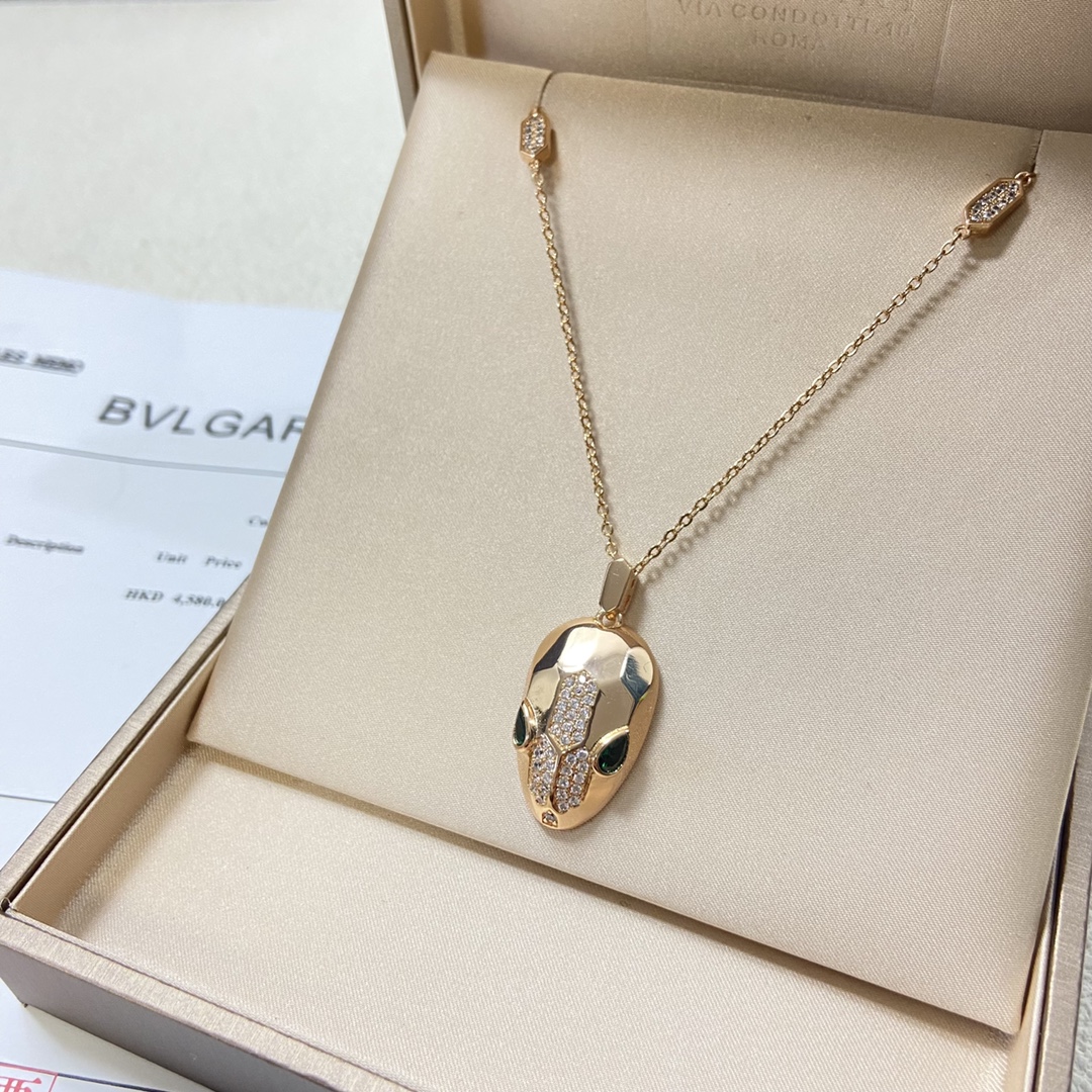 Bulgari necklace Prissed half-diamond snake head necklace