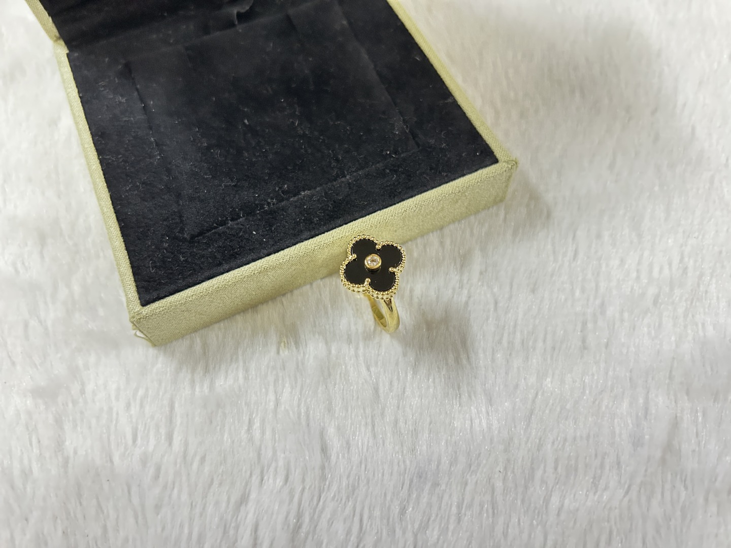 Van Cleef & Arpels black onyx ring