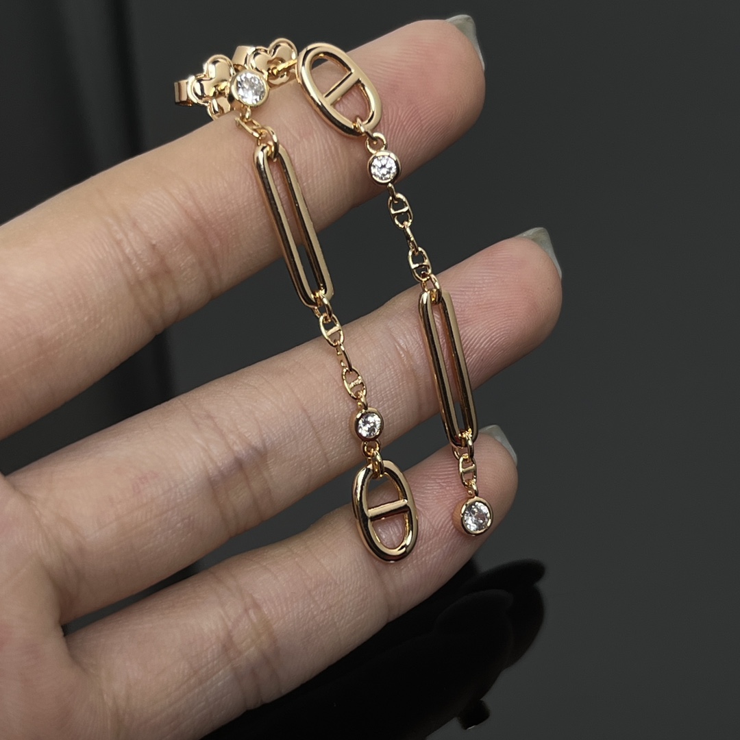 Hermes ear hanging, new pig nose smooth ear hanging