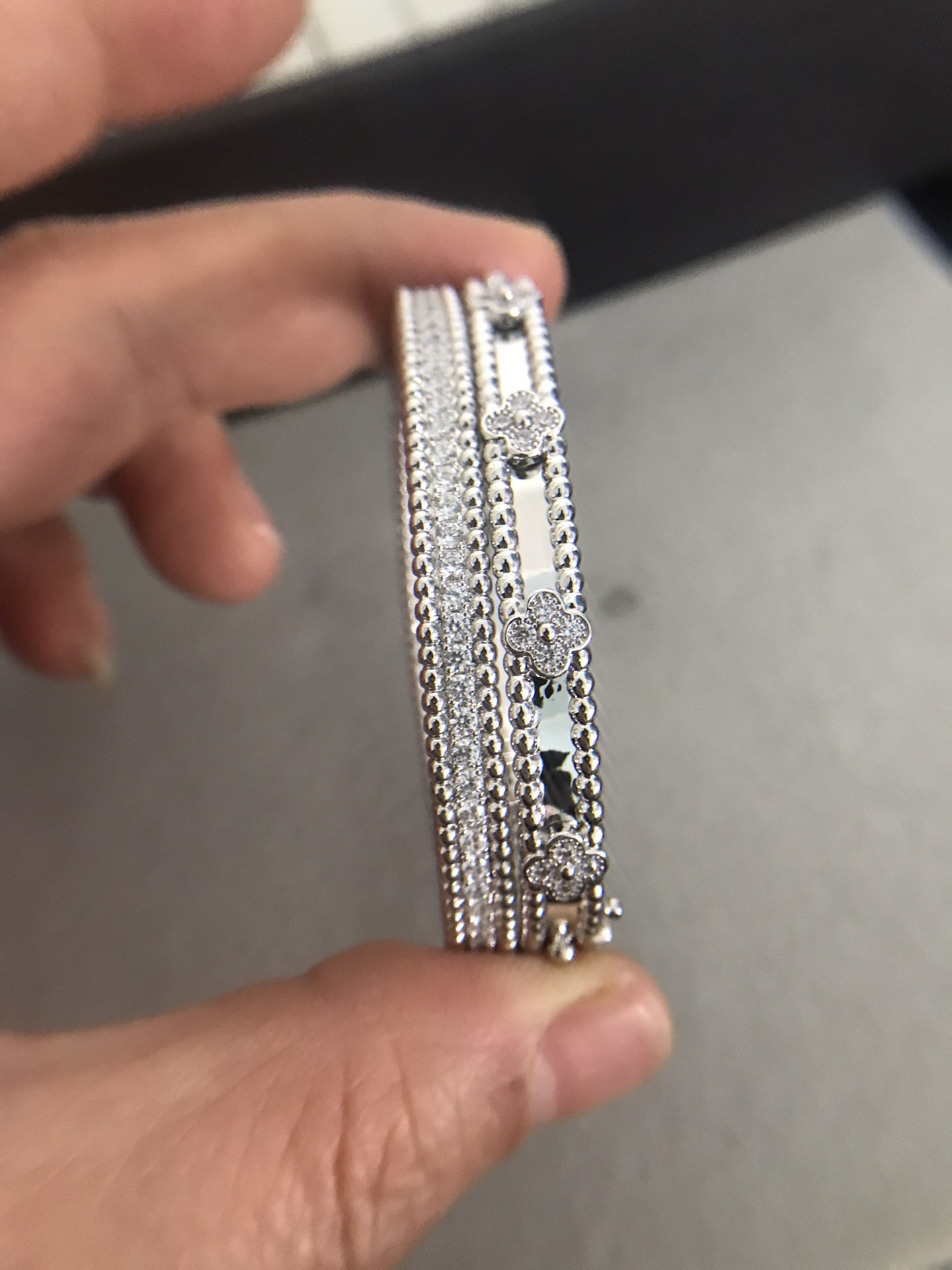 Van Cleef & Arpels Narrow Kaleidoscope Bangle