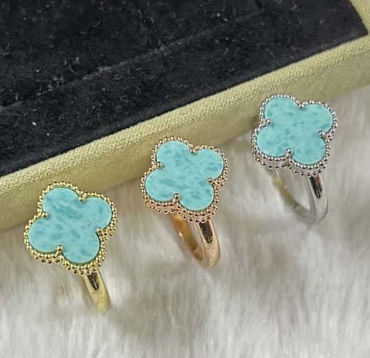 Van Cleef & Arpels mint blue four-leaf clover ring