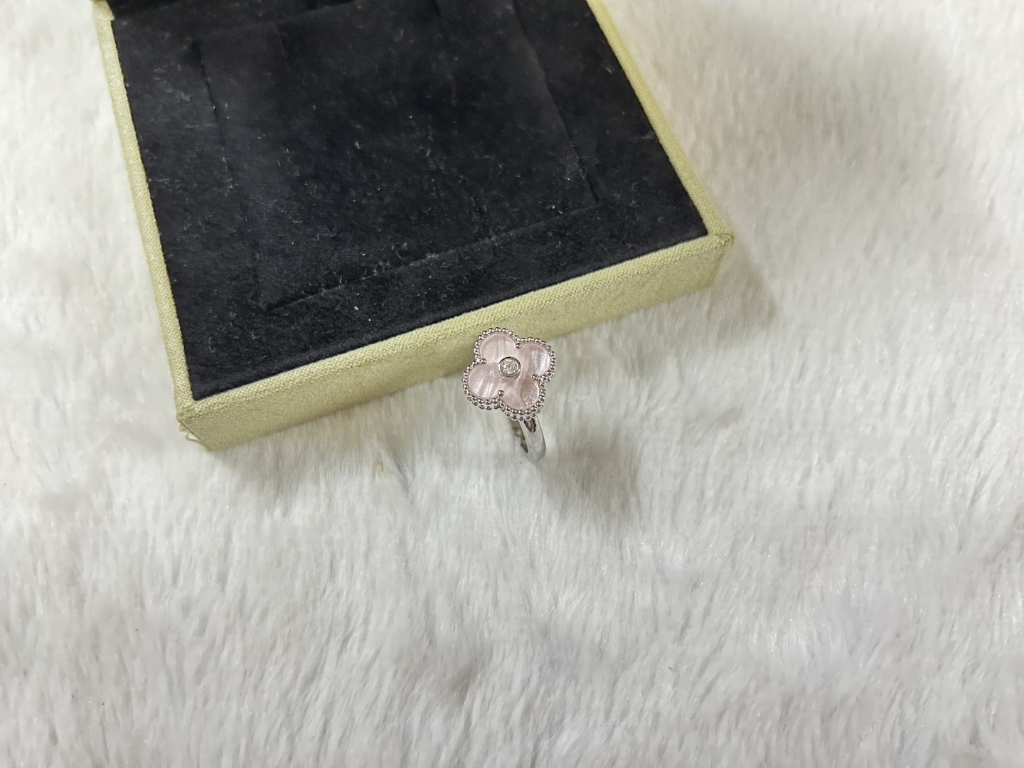 Van Cleef & Arpels pink mother-of-pearl ring