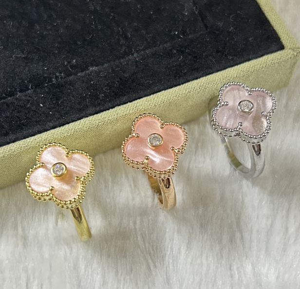 Van Cleef & Arpels pink mother-of-pearl ring