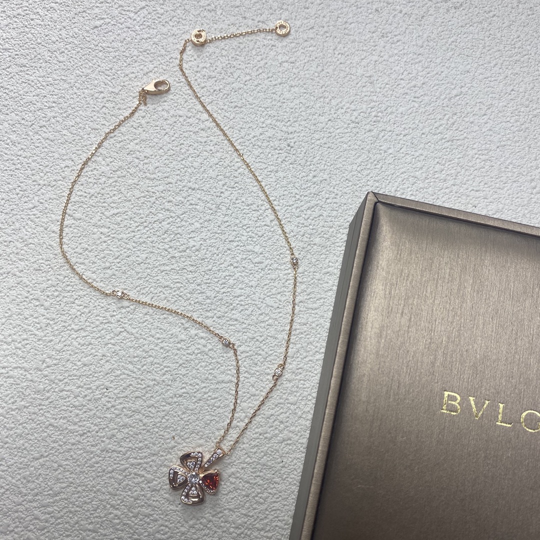 Bulgari necklace New permanent spindle windmill necklace