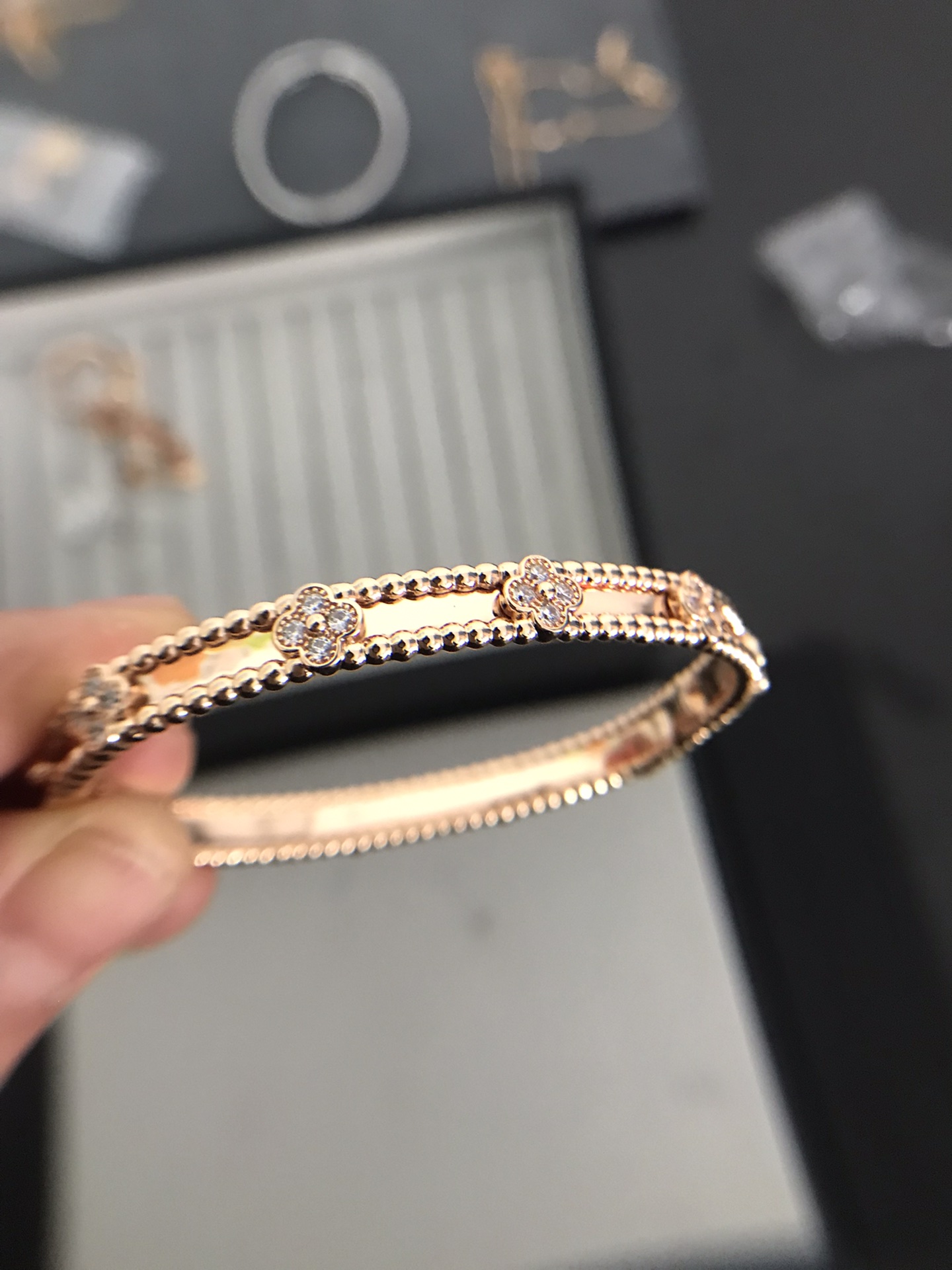 Van Cleef & Arpels Narrow Kaleidoscope Bangle