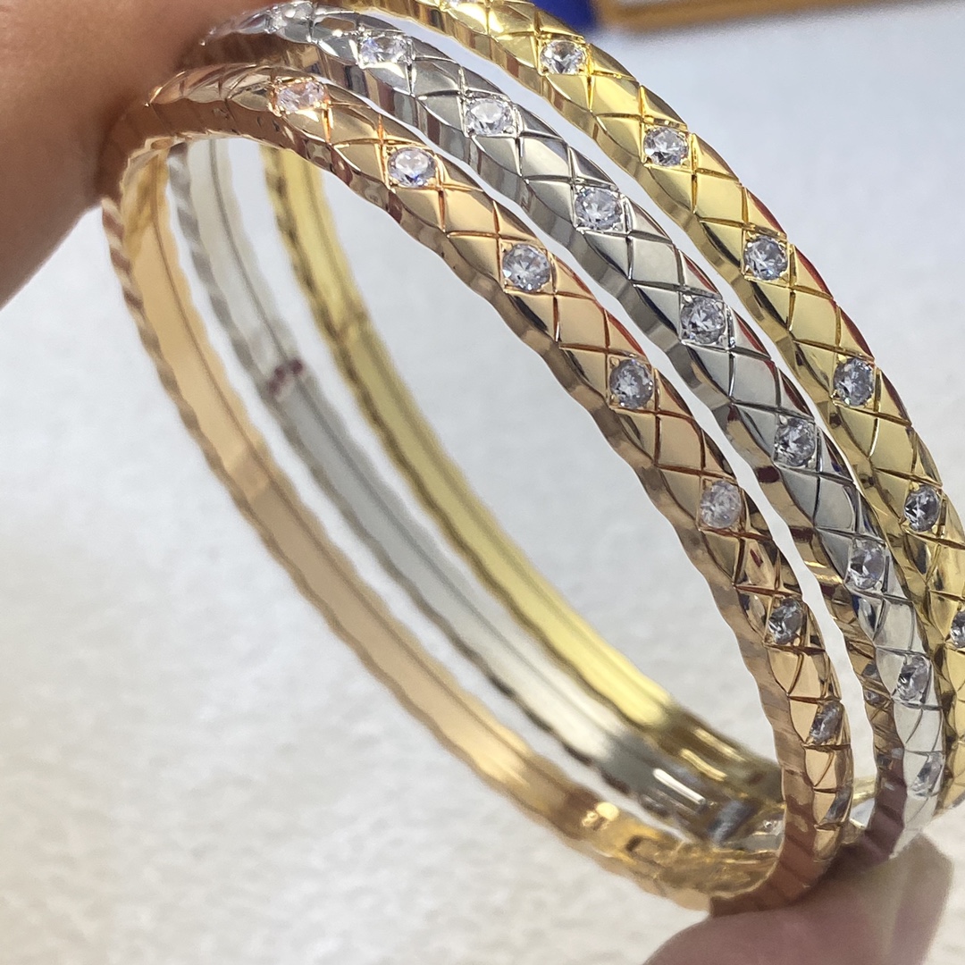 Chanel bracelet New high-version V gold version full diamond narrow rhombi bracelet