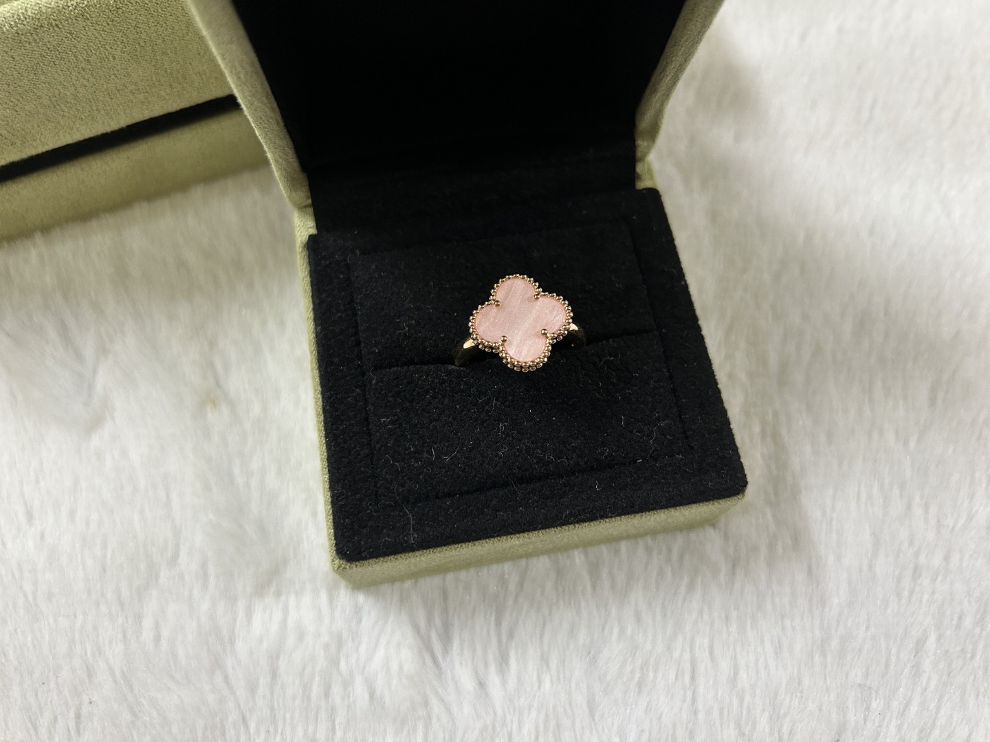Van Cleef & Arpels pink mother-of-pearl ring