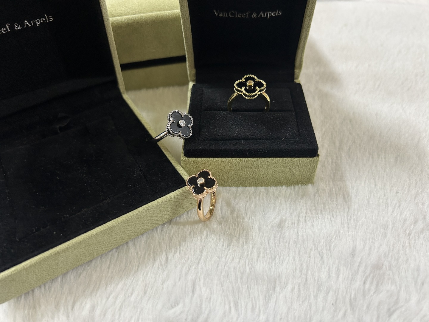 Van Cleef & Arpels black onyx ring