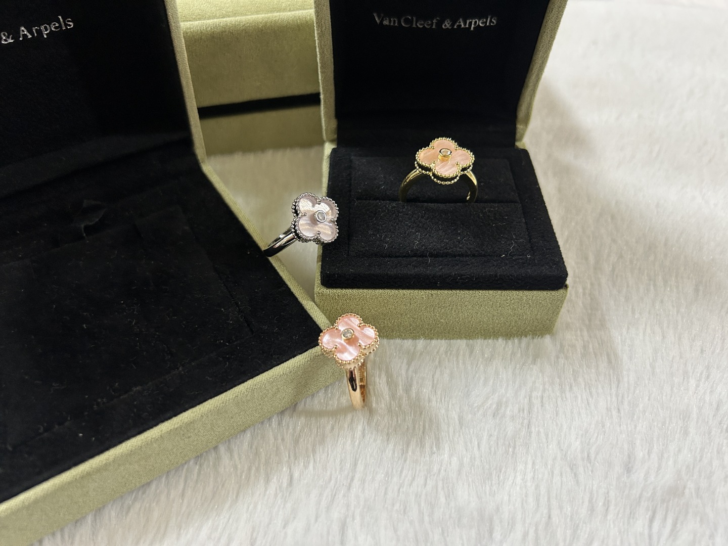Van Cleef & Arpels pink mother-of-pearl ring