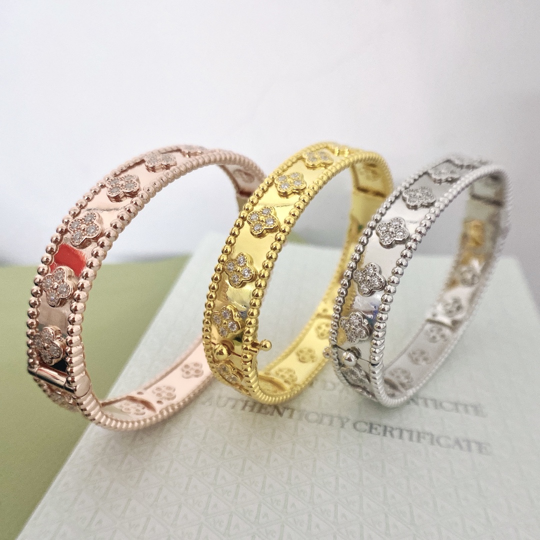 Van Cleef & Arpels Wide Kaleidoscope Bangle