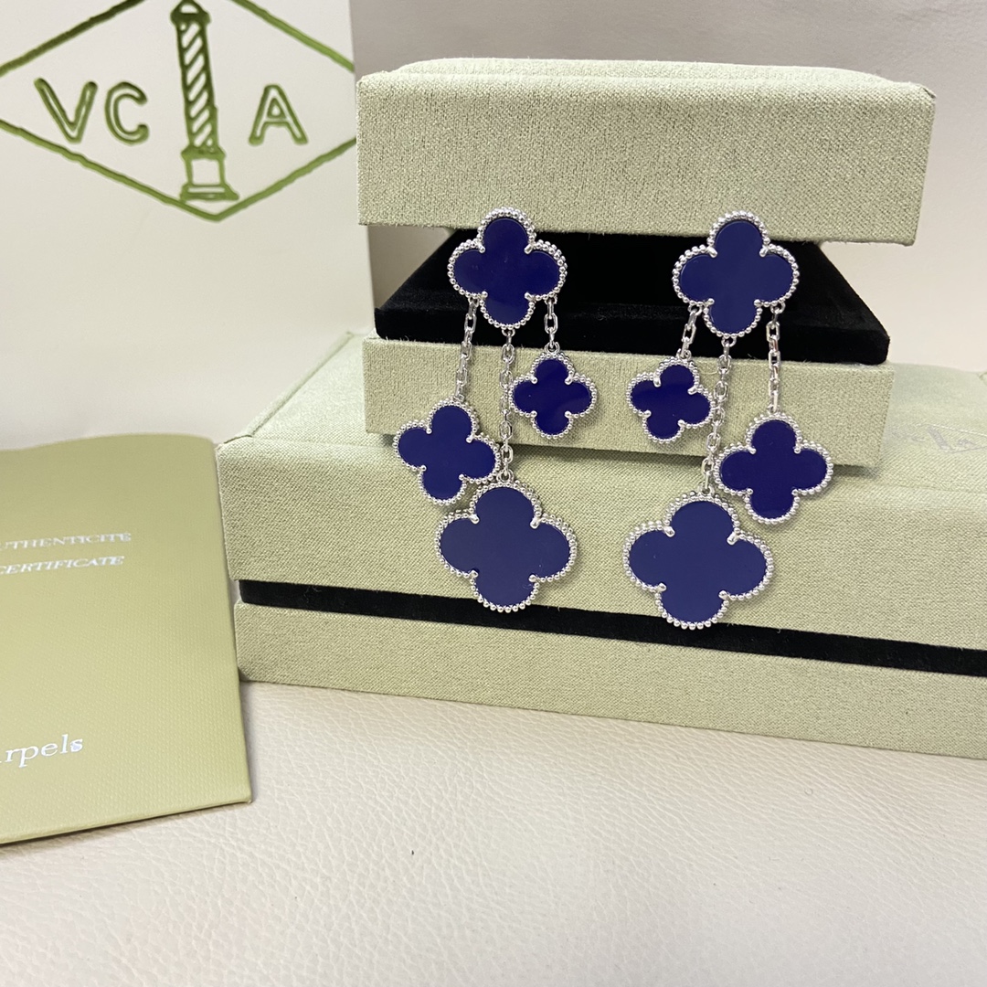 Van Cleef & Arpels Lapis Lazuli Clover Earrings