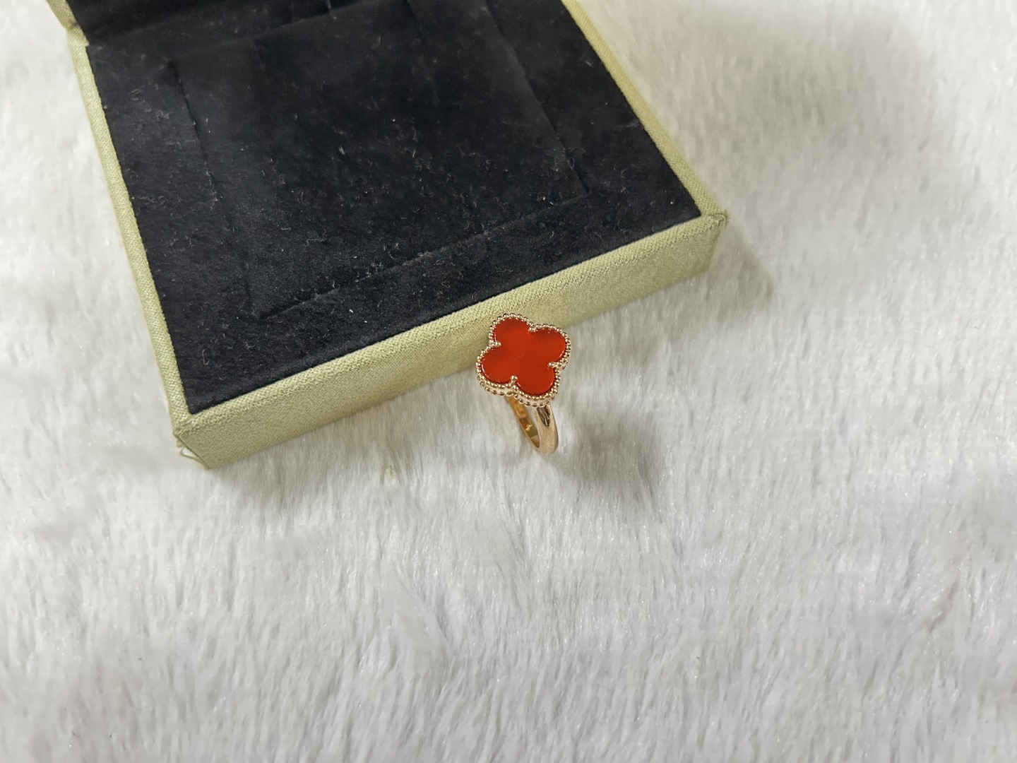 Van Cleef & Arpels carnelian four-leaf clover ring