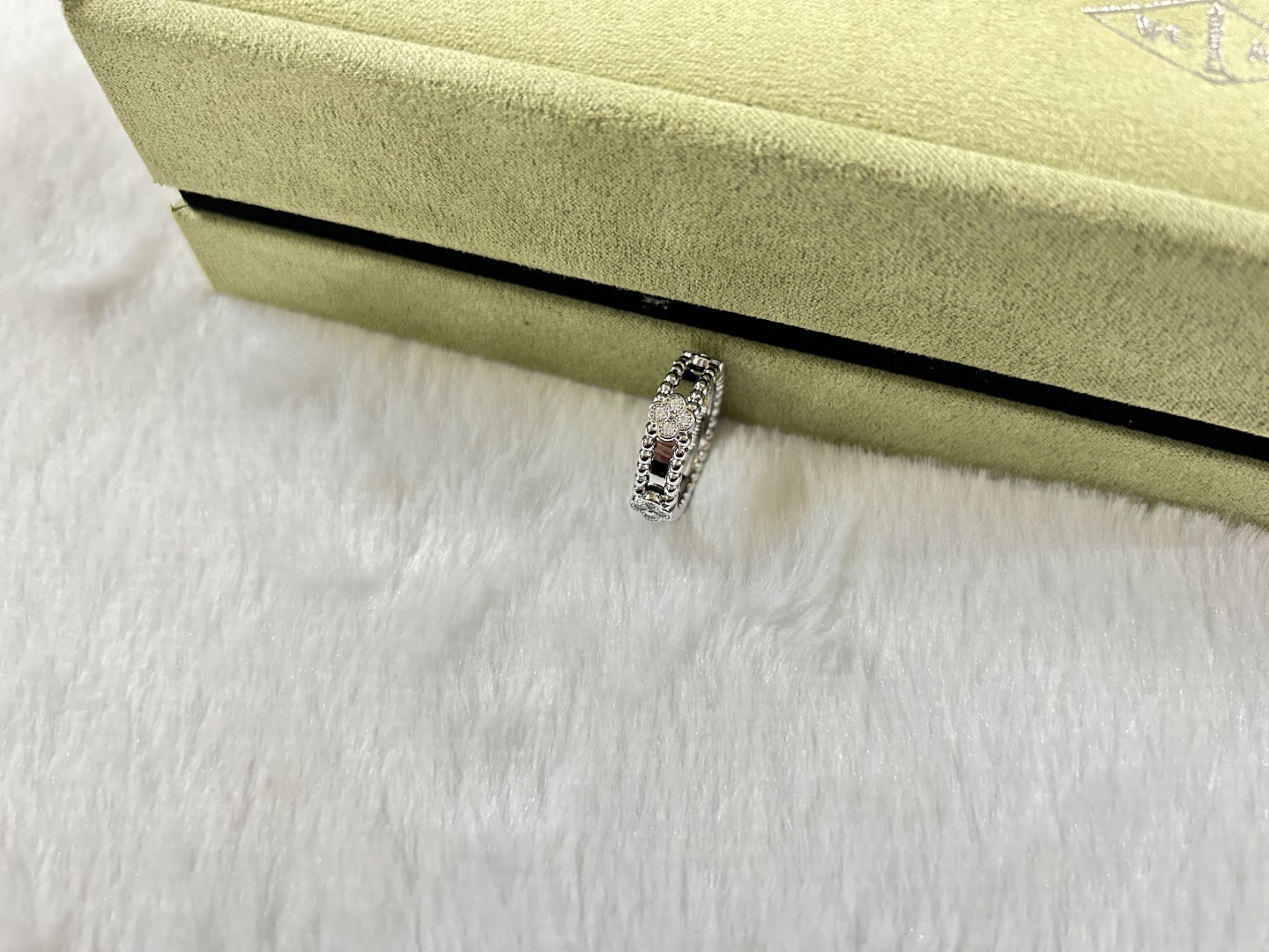 Van Cleef & Arpels Kaleidoscope Diamond Ring