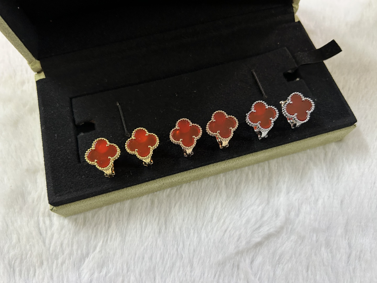 Van Cleef & Arpels Red Carnelian Earrings