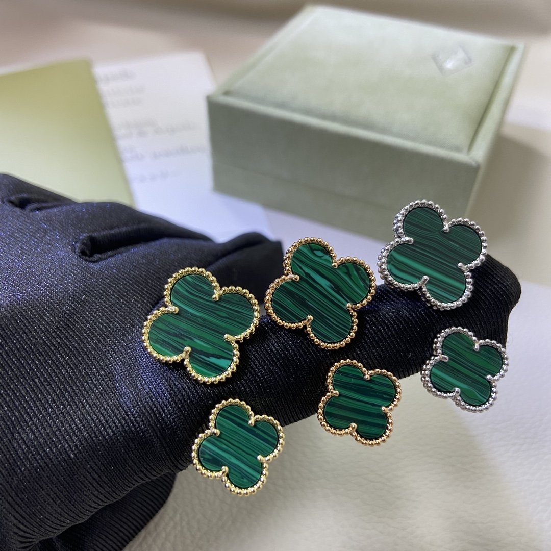 Van Cleef & Arpels Four-Leaf Clover Ring