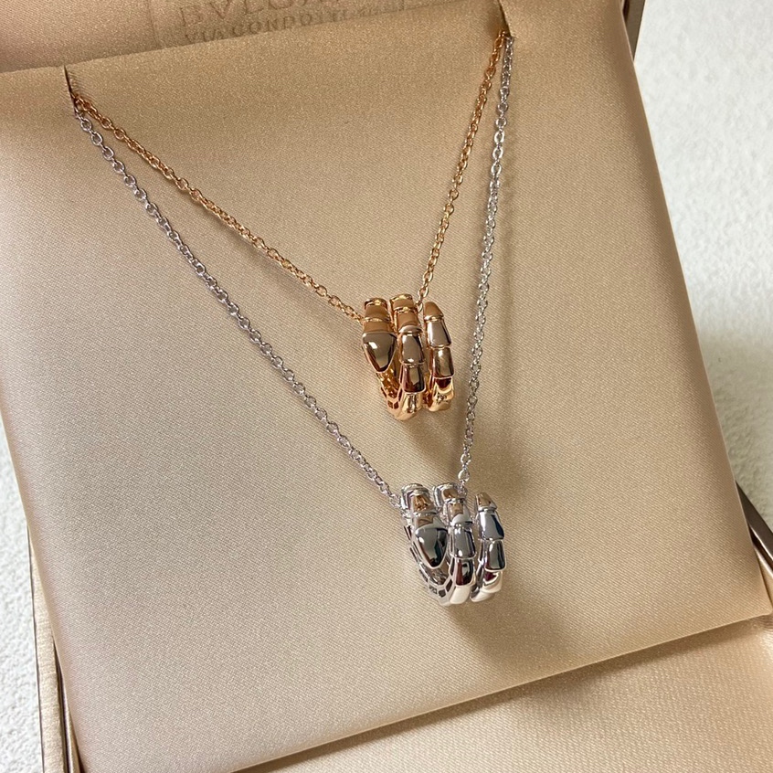 Bulgari necklace New glossy three-loop snake necklace