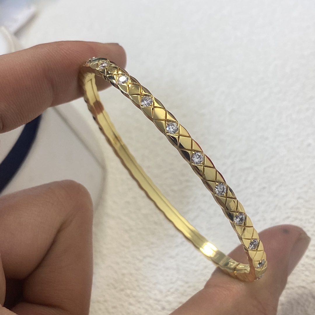 Chanel bracelet New high-version V gold version full diamond narrow rhombi bracelet