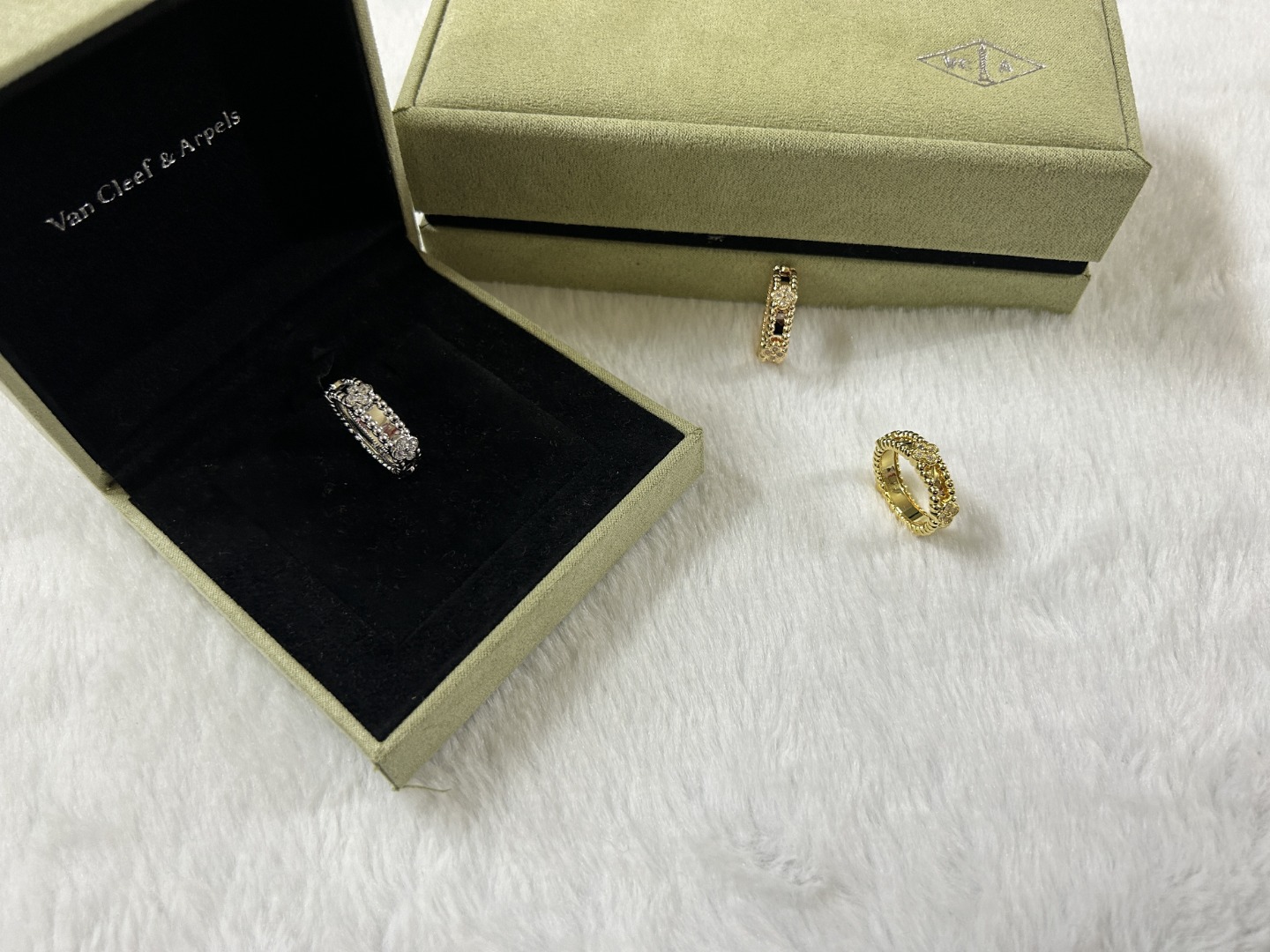 Van Cleef & Arpels Kaleidoscope Diamond Ring