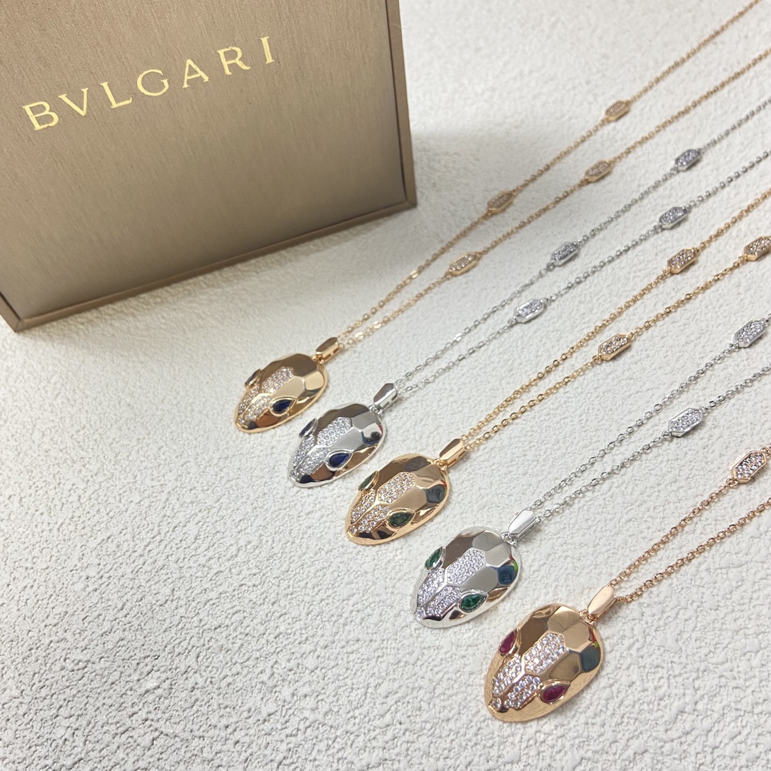 Bulgari necklace Prissed half-diamond snake head necklace