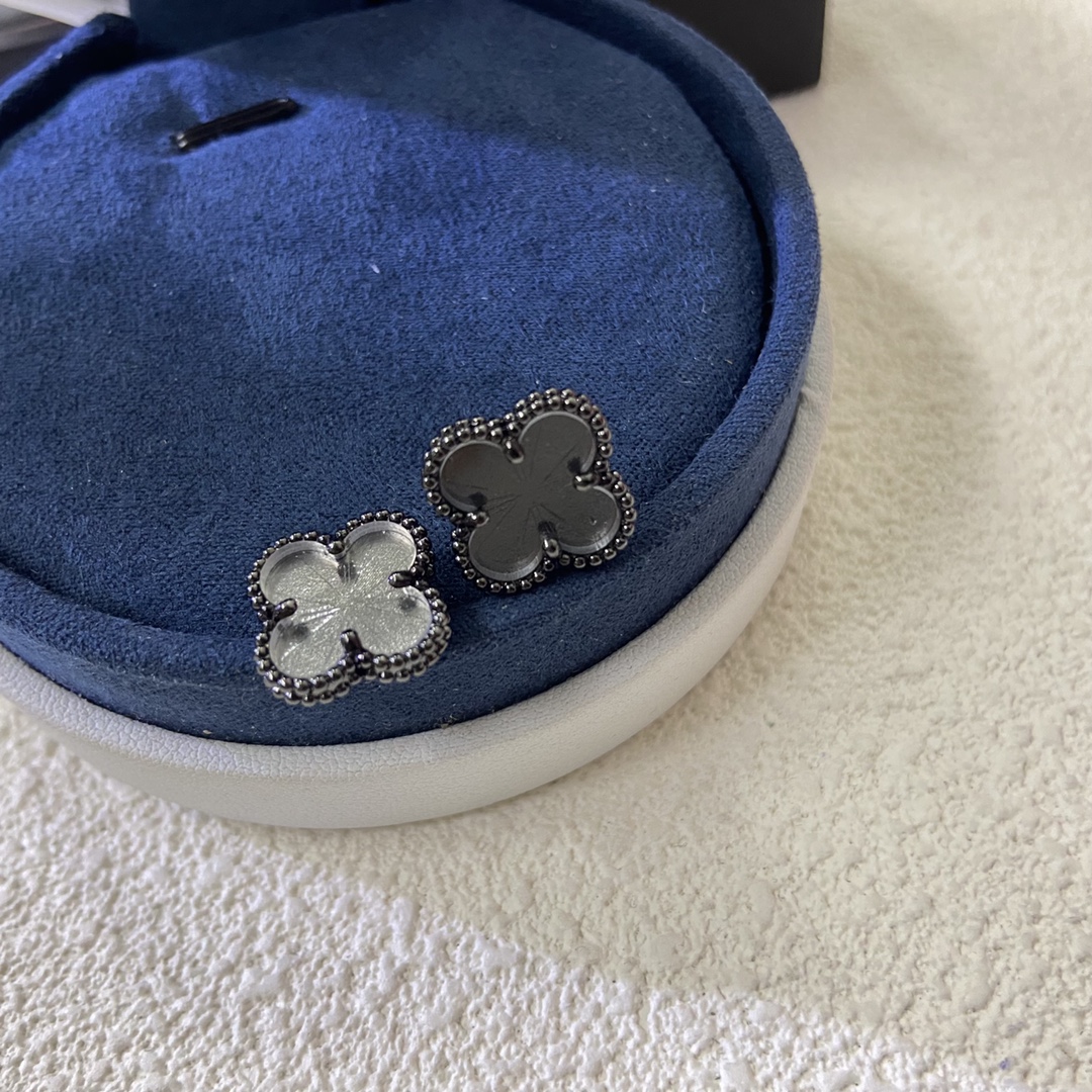 Van Cleef & Arpels Laser Cut Four-Leaf Clover Earrings