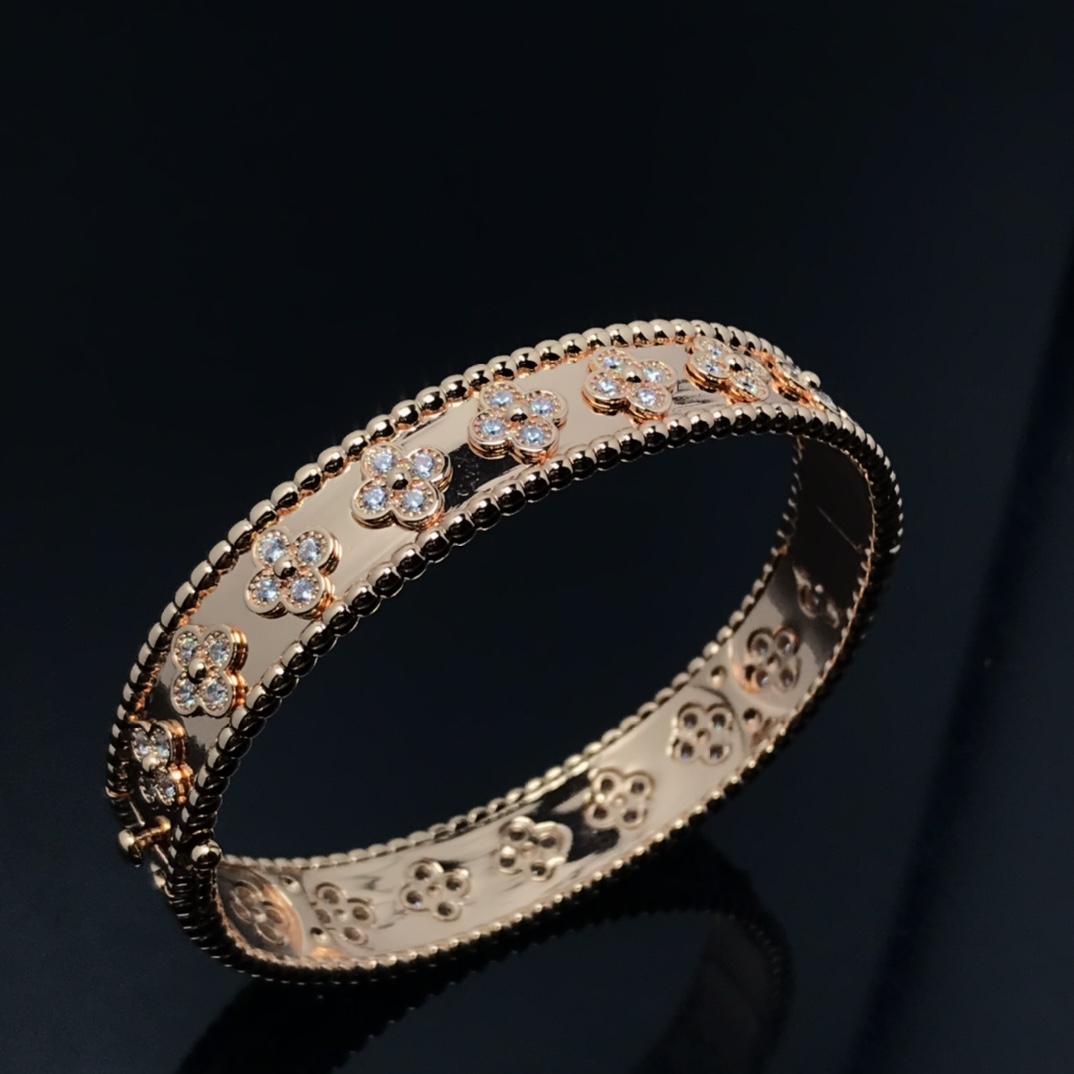 Van Cleef & Arpels Wide Kaleidoscope Bangle