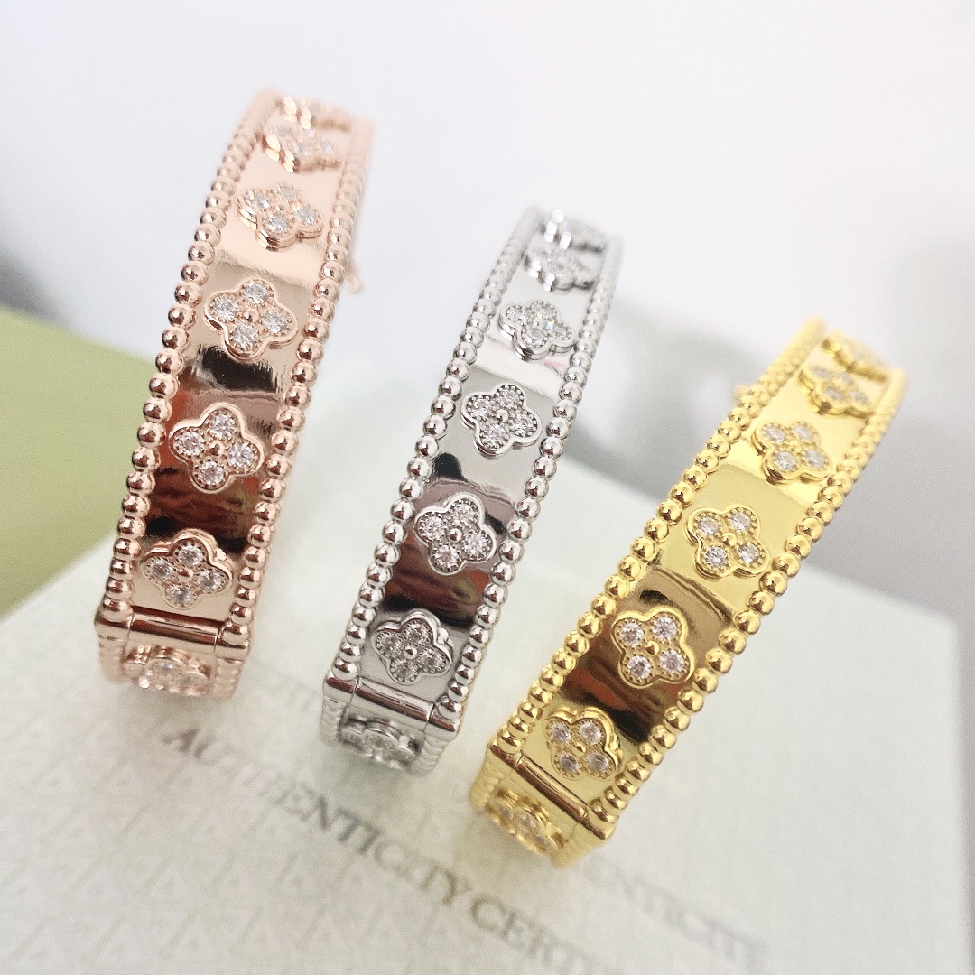 Van Cleef & Arpels Wide Kaleidoscope Bangle