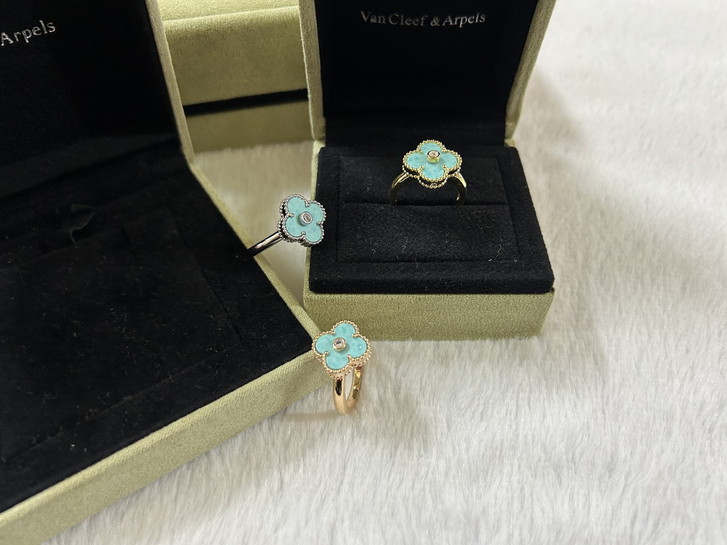 Van Cleef & Arpels mint blue four-leaf clover ring
