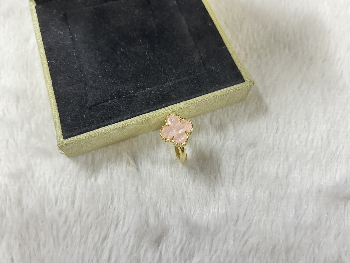 Van Cleef & Arpels pink mother-of-pearl ring