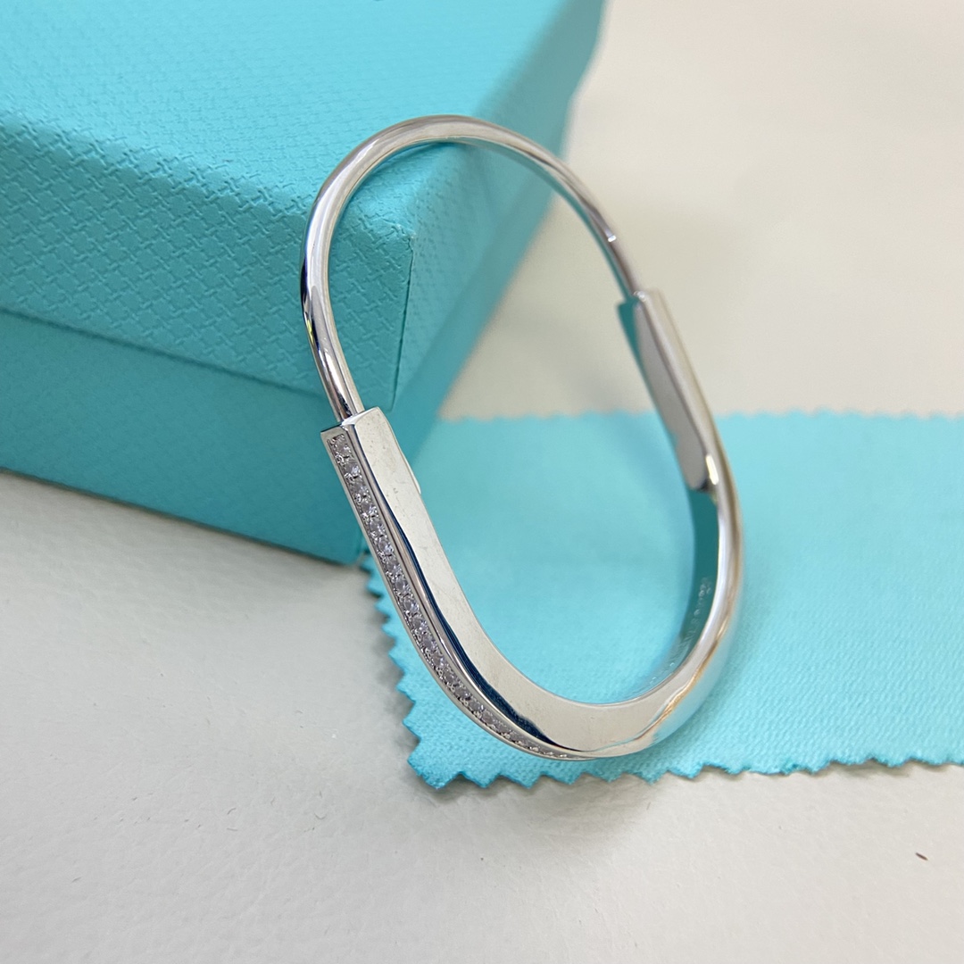 Tiffany Bracelet New Half Diamond U Lock Bracelet
