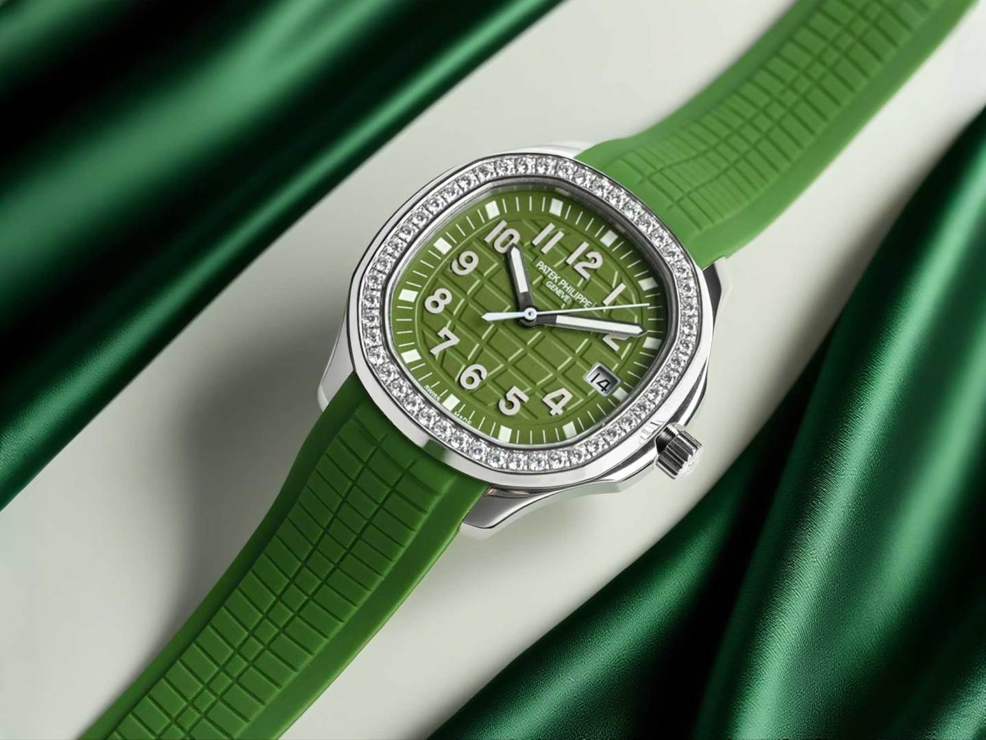 Patek Philippe Grenade AQUANAUT mechanical watch, 5167A5168G5167R