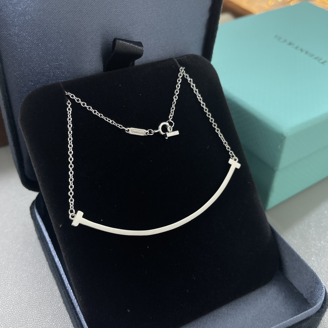 Tiffany Necklace New Classic Large Diamond-Encrusted Smiley Face Necklace