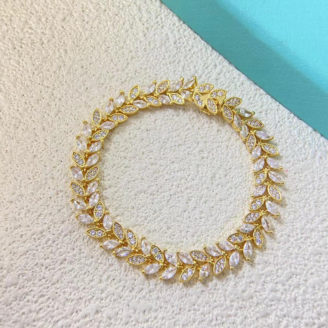Tiffany Bracelet Multi-section diamond-set marquise leaf bracelet