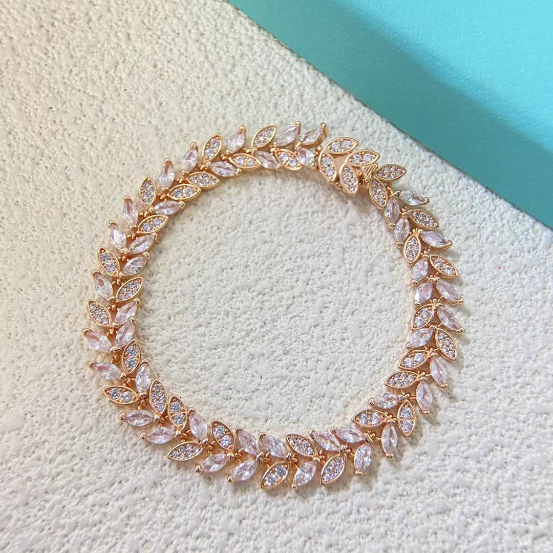 Tiffany Bracelet Multi-section diamond-set marquise leaf bracelet