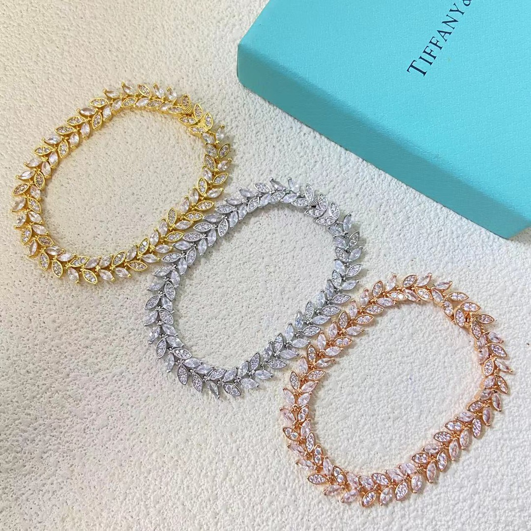 Tiffany Bracelet Multi-section diamond-set marquise leaf bracelet