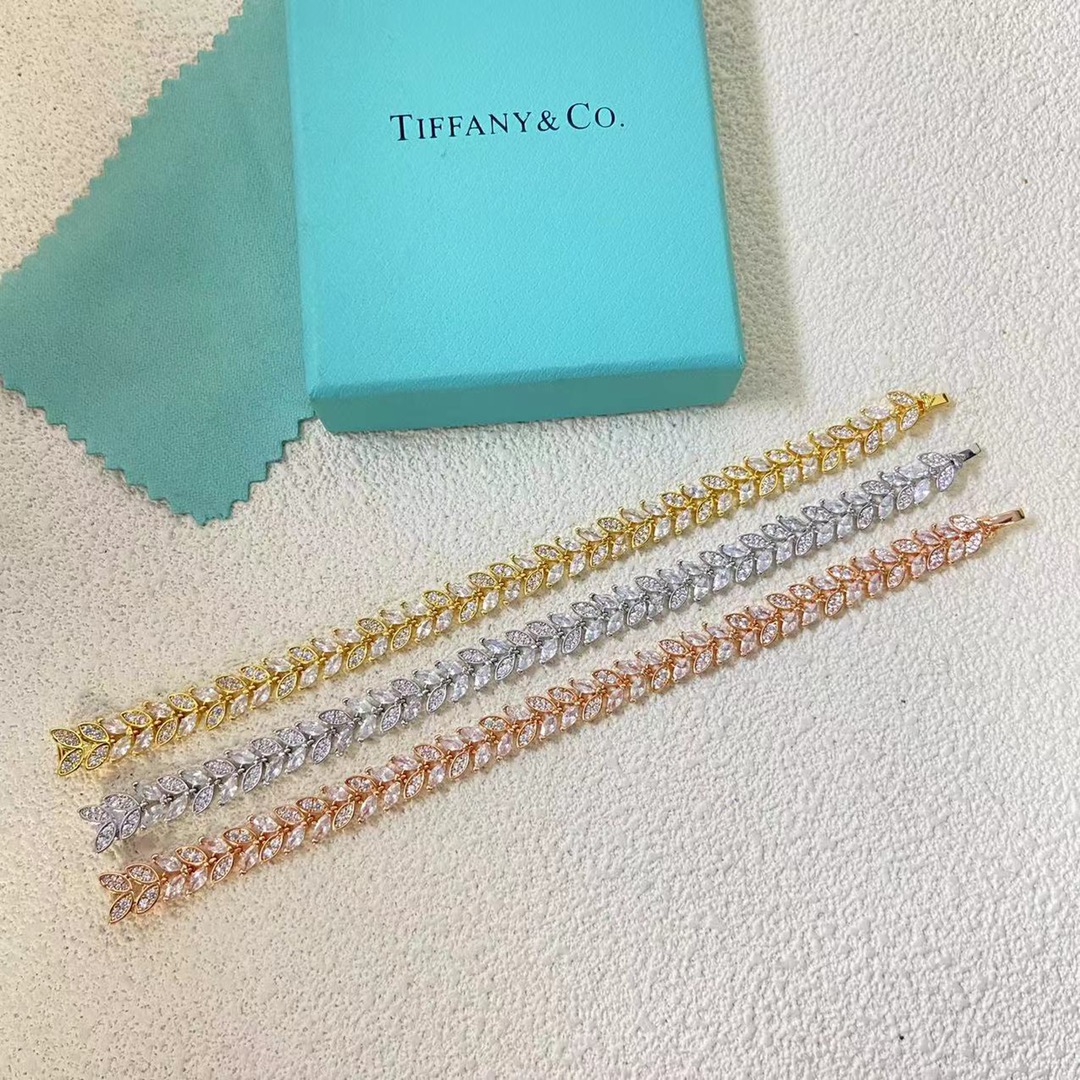 Tiffany Bracelet Multi-section diamond-set marquise leaf bracelet
